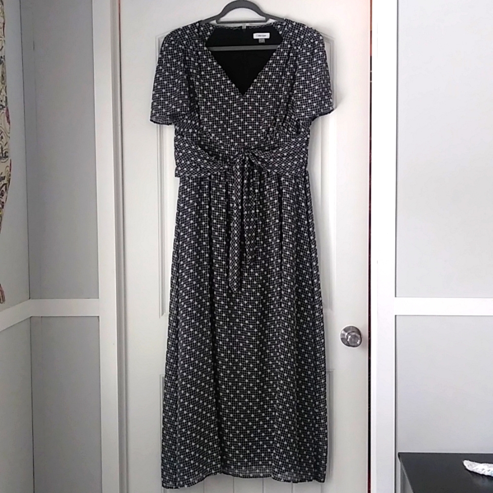 Calvin Klein Women's Maxi Black and White Dress with Chiffon Shell